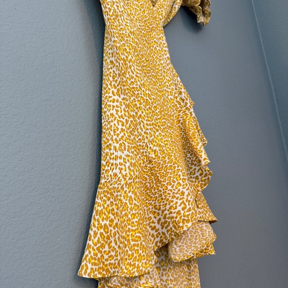 Diane Von Furstenberg Wrap Dress Yellow Cheetah Print Size XXS - Picture 3 of 8